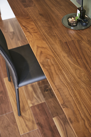 BLACK WALNUT